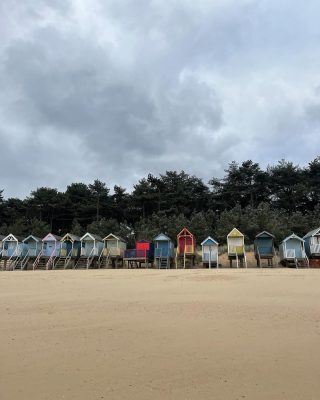 Deserted Wells-next-the-sea Beach, featuring the colourful beach huts yesterday. 🛖

It was VERY windy on our visit yesterday, but there is something very special about a competely empty Wells Beach. It isn't something that ever happens during the peak holidays throughout the year so must make the most of it while I can. 🤍
