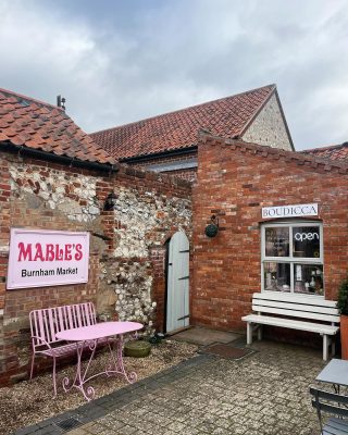 Who else is eagerly waiting for when @mables_burnham_market opens their doors for the season in their NEW home? 🩷

If you have a sweet tooth like me, and adore beautiful traditional sweet shops with endless sweets & chocolate varieties, Mables really will be your new favourite spot. Mables have recently moved to Emma's Court in Burnham Market, so only a short distance away from where they were based previously as most of you will know. 

Mable also has some epic neighbours, @faunaandcove, @boudiccadesign and @tillyscafe_burnhammarket which has also recently moved. Make sure to pop in there too - beautiful homeware, jewellery and delish cakes and coffees. 

We can't wait to see you soon Mables. 🍭